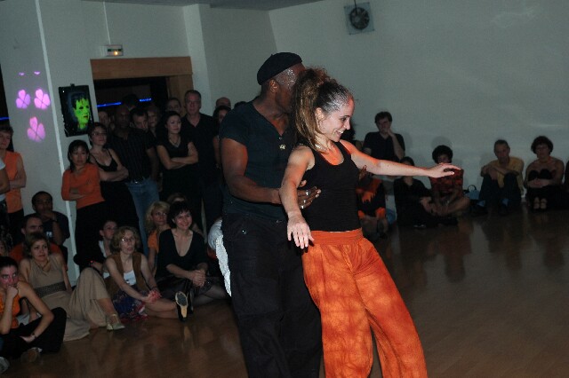 min 2005 10 31 agora 274